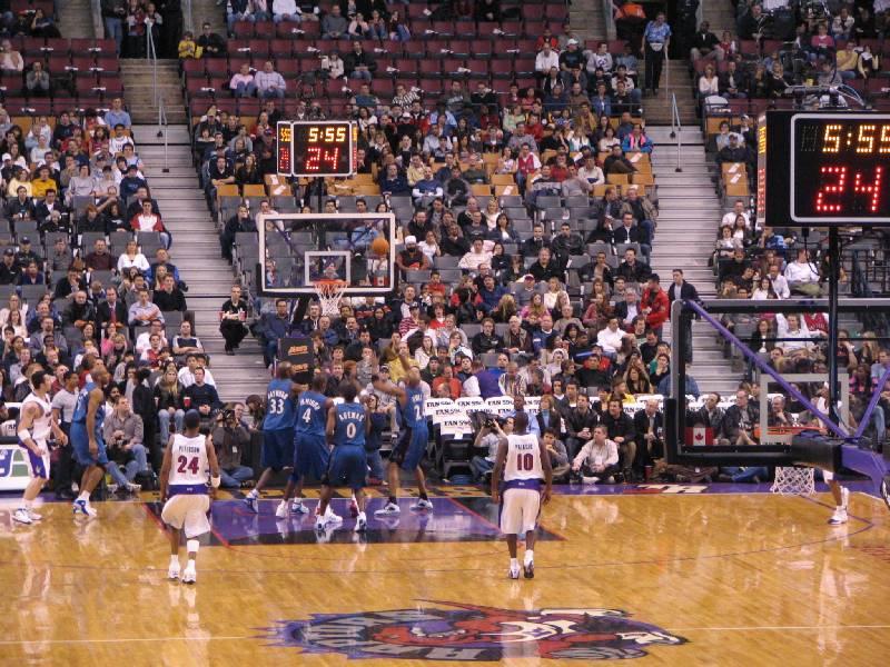 Raptors - 02.04.2005 039.jpg